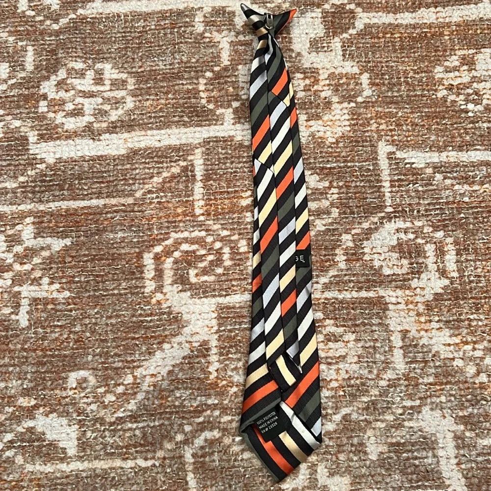 clip on tie! striped!